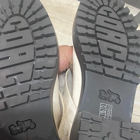 Coach White Fur-Trimmed Winter Boots New - Picture 3 of 3